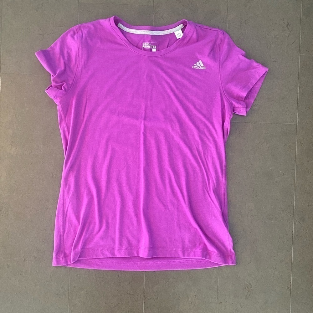 ADIDAS top size large
